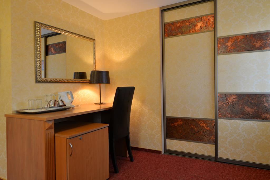 Hotel Raze Palanga Esterno foto
