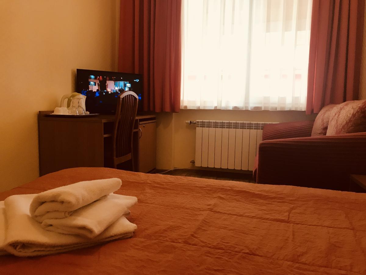 Hotel Raze Palanga Esterno foto